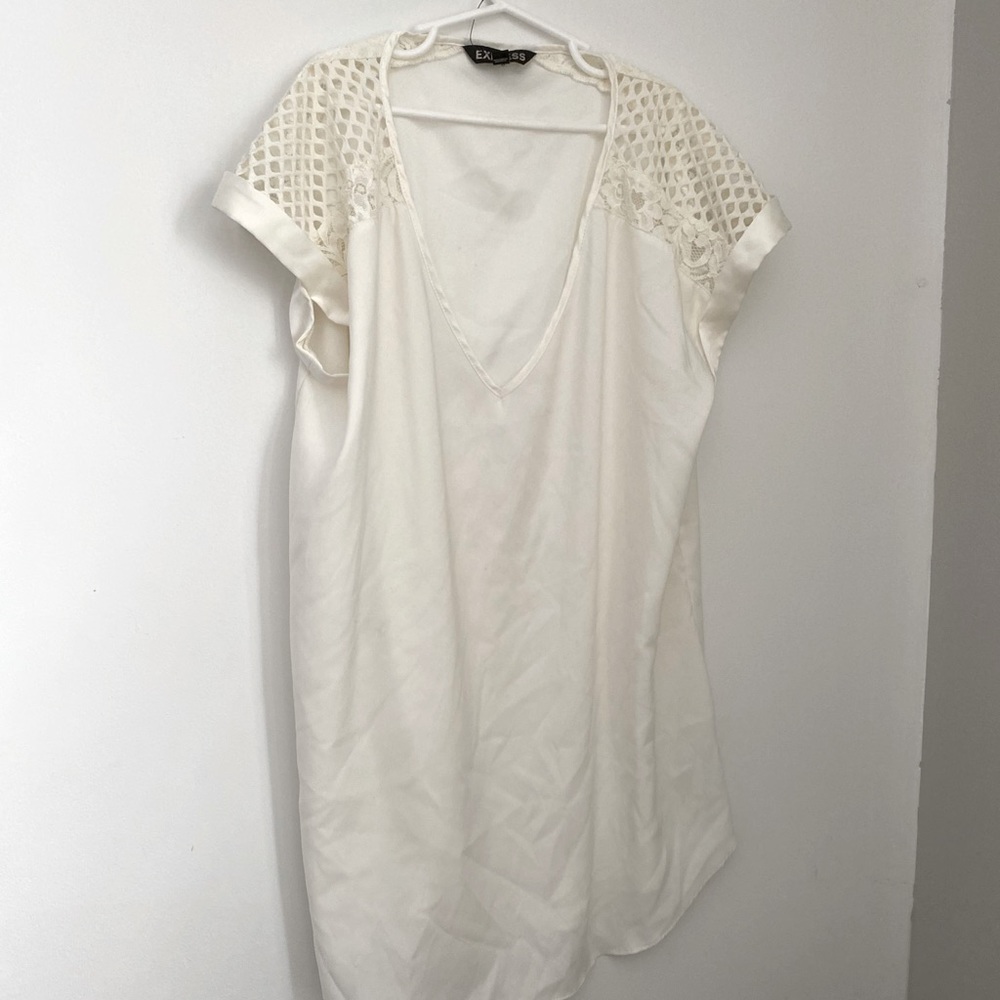 NWOT white satin Express dress shirt with lattice sleeves
